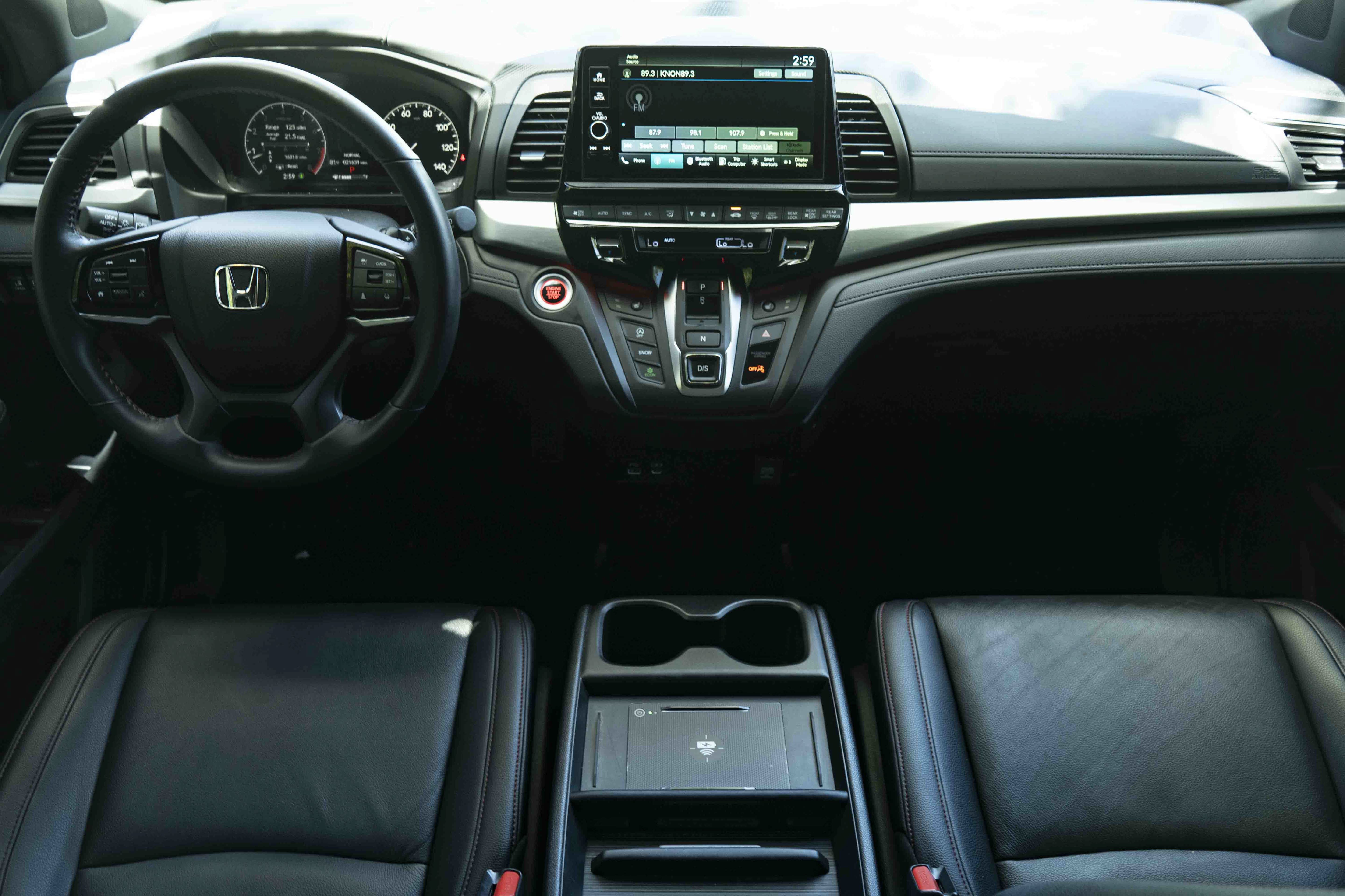 Used 2025 Honda Odyssey Sport-L image 27