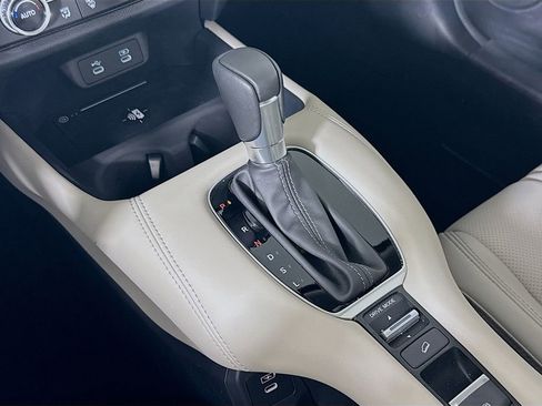 Used 2026 Honda HR-V EX-L image 16