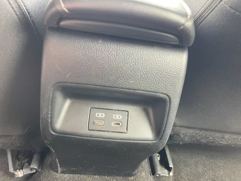 Used 2025 Toyota Corolla SE FWD image 18