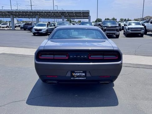 Used 2016 Dodge Challenger SXT RWD image 10