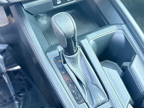 Certified 2025 Honda Accord SE image 19