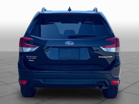 Certified 2023 Subaru Forester Premium AWD/4WD image 4