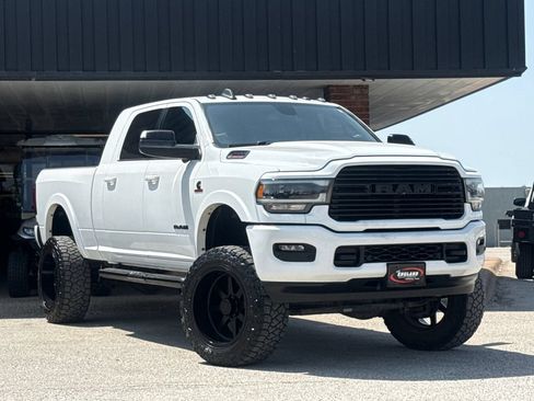 Used 2021 RAM 2500 Laramie w/ Night Edition AWD/4WD image 1