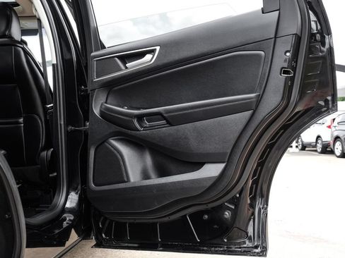 Used 2020 Ford Edge SEL w/ Convenience Package FWD image 46