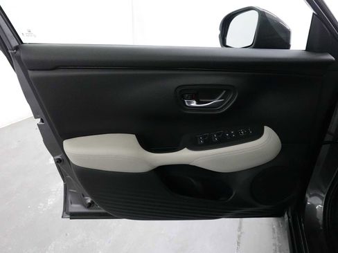 Certified 2024 Honda HR-V LX image 10