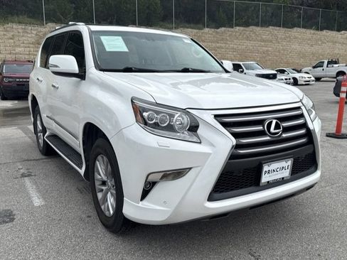Used 2014 Lexus GX 460 w/ Premium Package AWD/4WD image 3