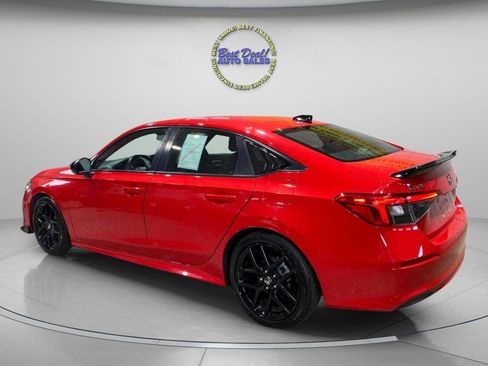 Used 2023 Honda Civic Sport image 3