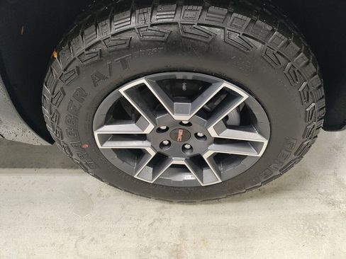 New 2026 GMC Terrain AT4 w/ Convenience Package III image 4