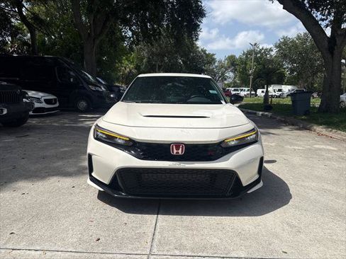 Used 2023 Honda Civic Type R image 3