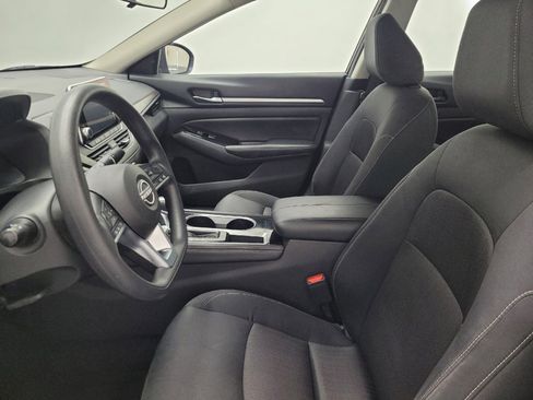 Used 2023 Nissan Altima 2.5 SV image 17