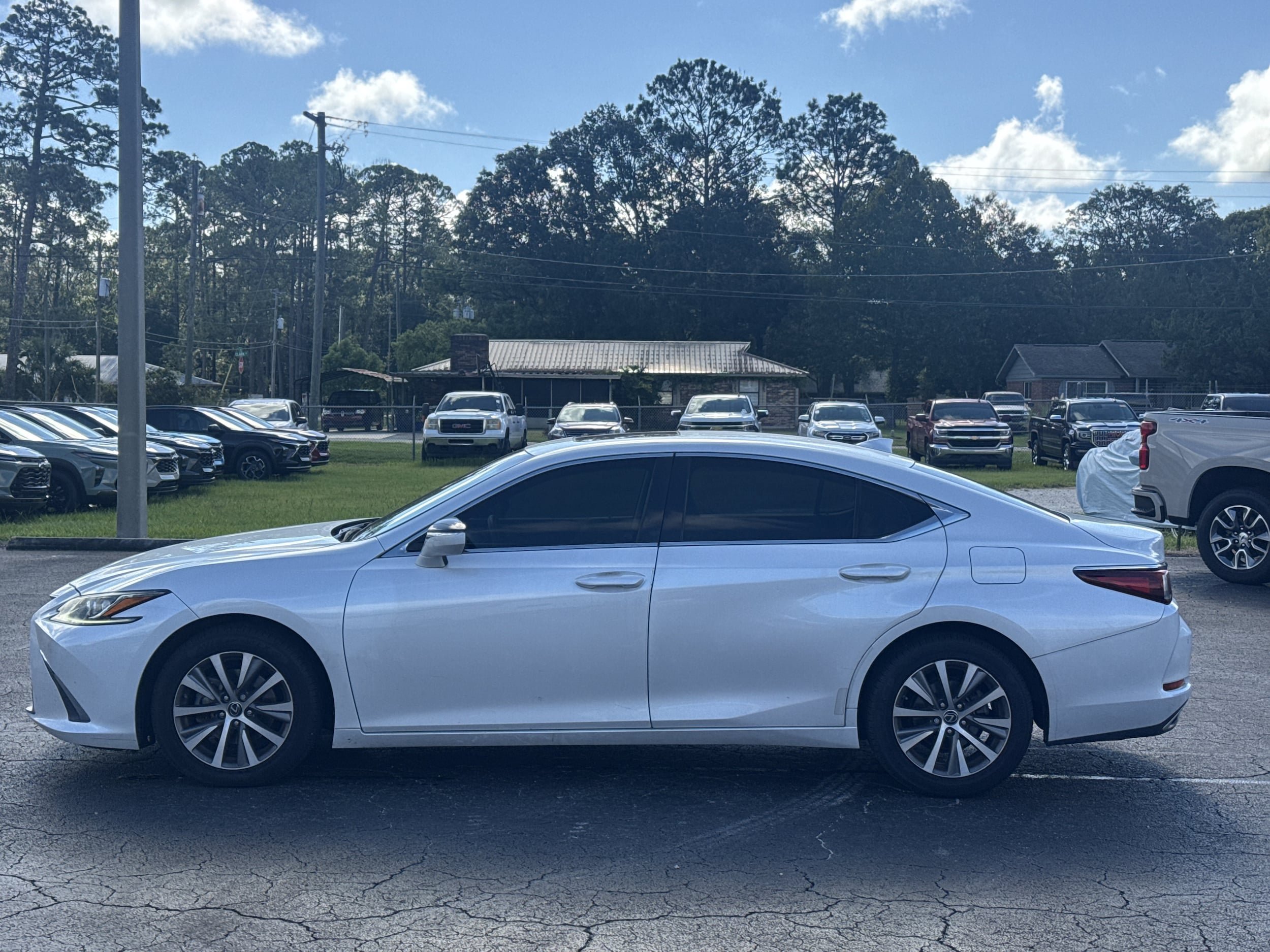 Used 2020 Lexus ES 350 w/ Premium Package FWD image 5
