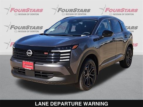 New 2026 Nissan Kicks SR image 9