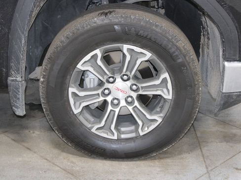 Used 2024 GMC Sierra 1500 SLT image 13