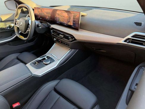 Used 2025 BMW 330i Sedan image 2