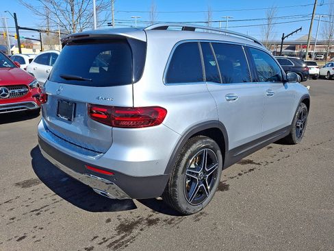 New 2026 Mercedes-Benz GLB 250 4MATIC image 6