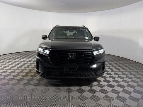Used 2025 Honda Pilot Black Edition image 5