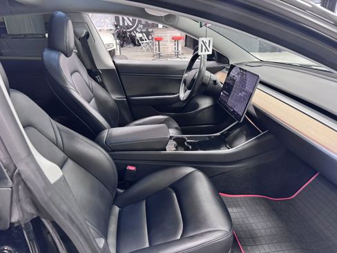 Used 2019 Tesla Model 3 Mid Range RWD image 36