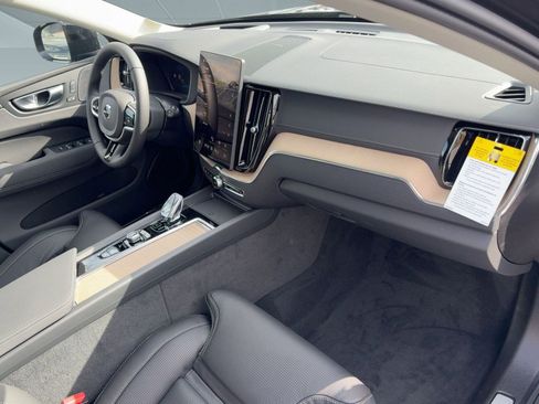 New 2026 Volvo XC60 B5 Ultra w/ Climate Package image 31