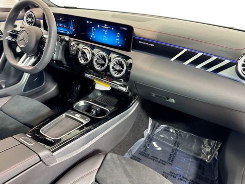 New 2026 Mercedes-Benz CLA 35 AMG 4MATIC image 27