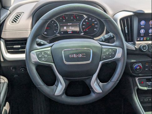 Used 2024 GMC Terrain SLE w/ Driver Convenience Package FWD image 12