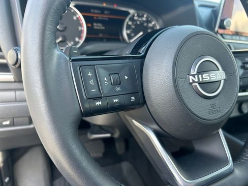 Used 2023 Nissan Rogue SV w/ SV Premium B Package AWD/4WD image 15
