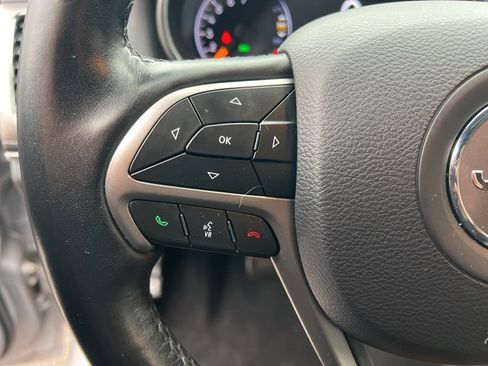 Used 2020 Jeep Grand Cherokee Limited image 15