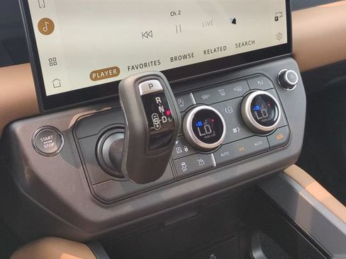 New 2026 Land Rover Defender 110 S AWD/4WD image 9