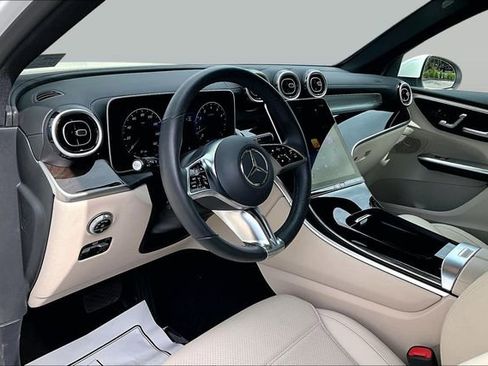 Certified 2025 Mercedes-Benz GLC 300 4MATIC image 20
