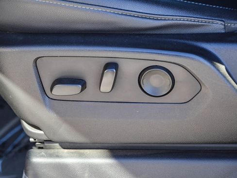 Used 2022 GMC Sierra 1500 SLT image 19