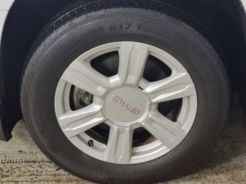 Used 2015 GMC Terrain SLE w/ Safety Package AWD/4WD image 10