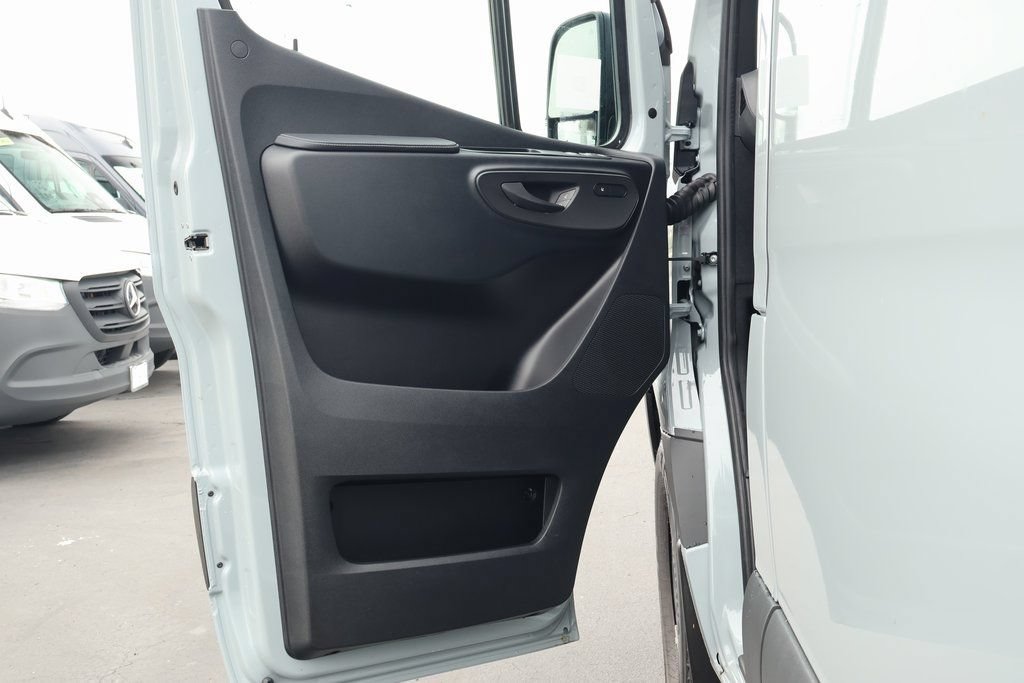 New 2026 Mercedes-Benz Sprinter 2500 image 7