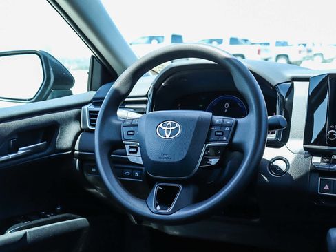 Used 2026 Toyota Camry LE FWD image 15