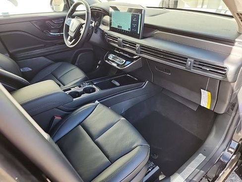 New 2025 Lincoln Corsair Reserve w/ Equipment Group 202A image 14