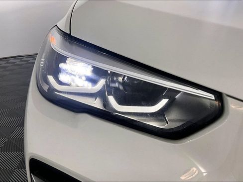Used 2022 BMW X5 xDrive40i w/ Premium Package AWD/4WD image 28