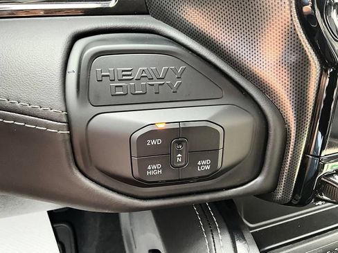 New 2026 RAM 3500 Limited AWD/4WD image 23
