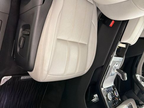 Used 2020 Land Rover Range Rover Evoque S AWD/4WD image 26