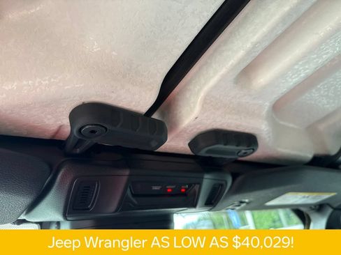 Used 2025 Jeep Wrangler Rubicon w/ Safety Group AWD/4WD image 13