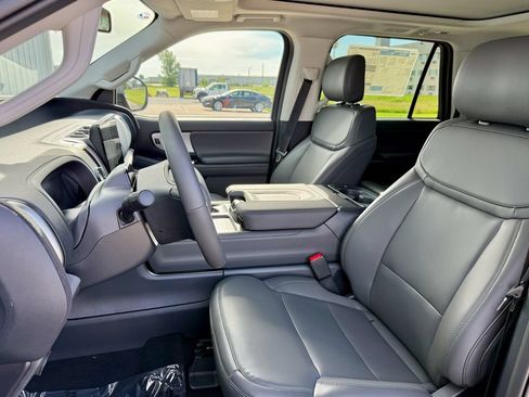 New 2026 Ford Expedition Max Active AWD/4WD image 11