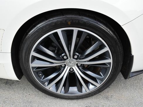 Used 2018 INFINITI Q60 3.0t Luxe w/ Sensory Package 3.0T Luxe RWD image 31