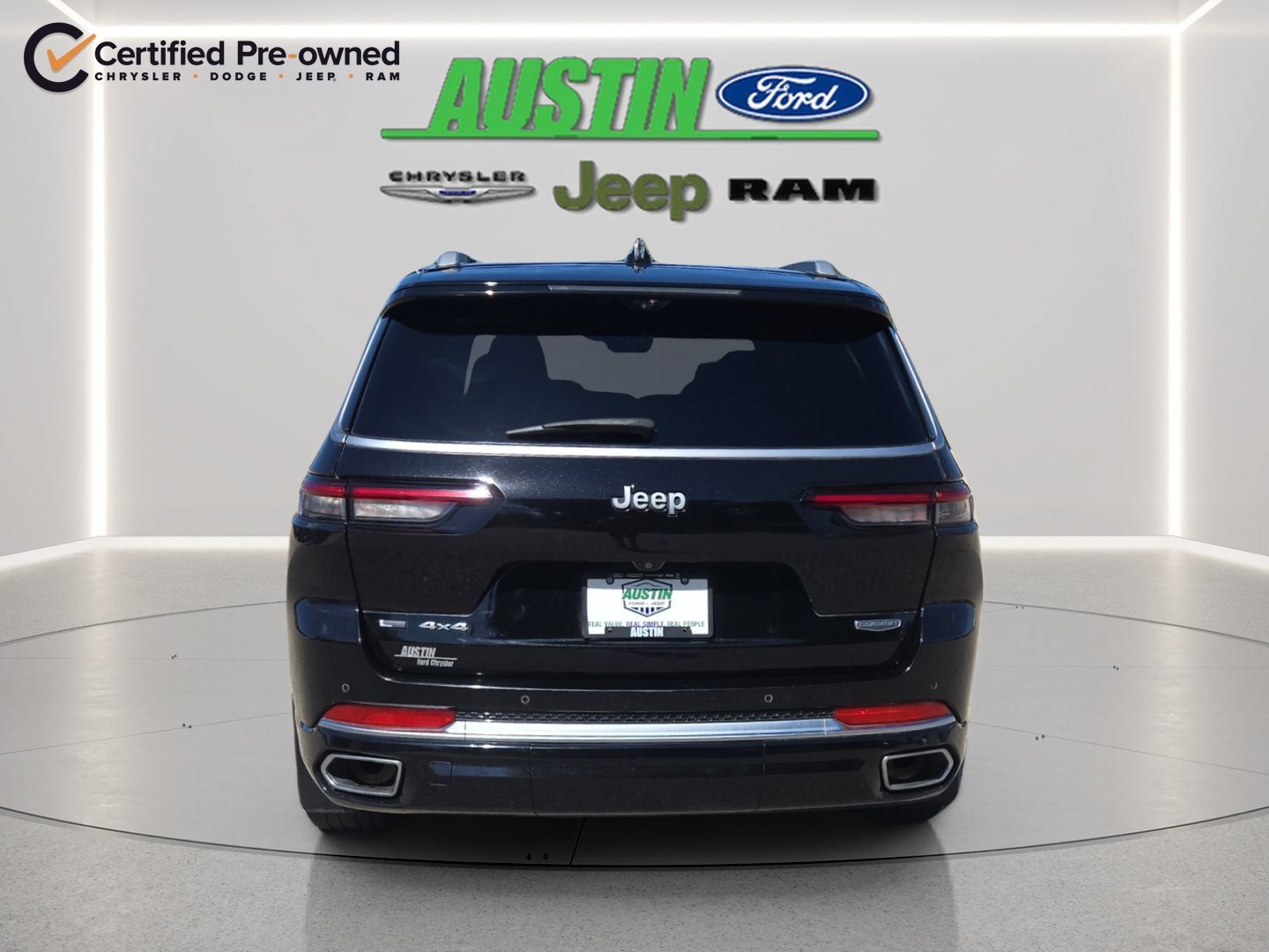 Certified 2021 Jeep Grand Cherokee L Summit w/ Advanced Protech Group IV AWD/4WD image 4