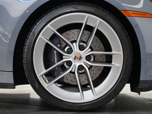 Used 2025 Porsche 911 Carrera image 52