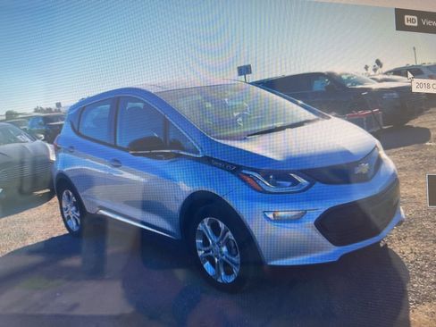 Used 2018 Chevrolet Bolt LT image 16