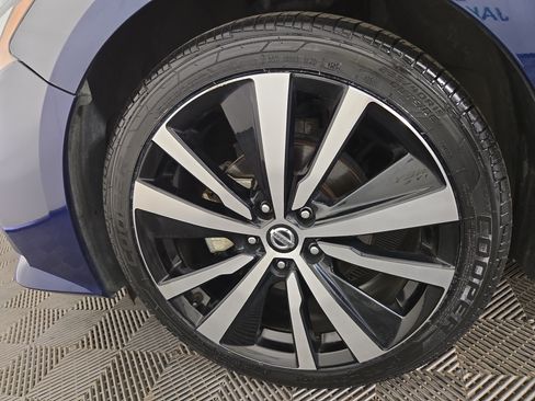 Used 2022 Nissan Altima 2.5 SR FWD image 32