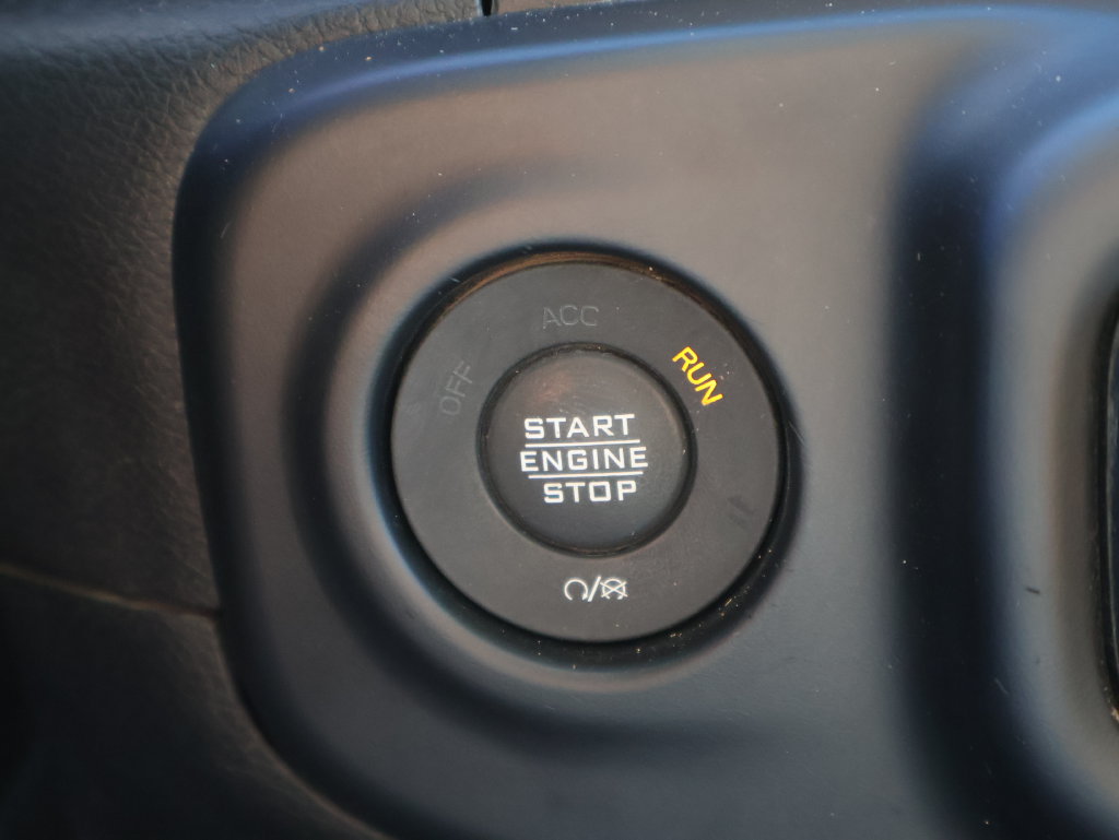 Used 2023 Jeep Gladiator Sport AWD/4WD image 30
