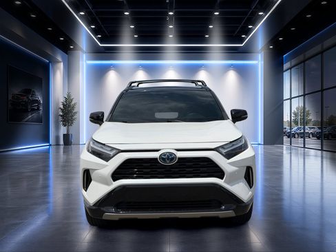 Used 2024 Toyota RAV4 XSE w/ Advanced Technology Package AWD/4WD image 5