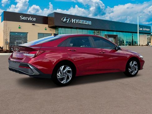 New 2025 Hyundai Elantra Sport image 8