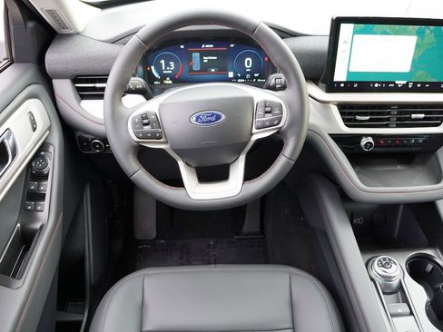 New 2026 Ford Explorer Active w/ Active Comfort Package image 13
