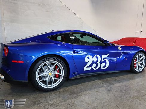Used 2017 Ferrari F12 Berlinetta RWD image 6