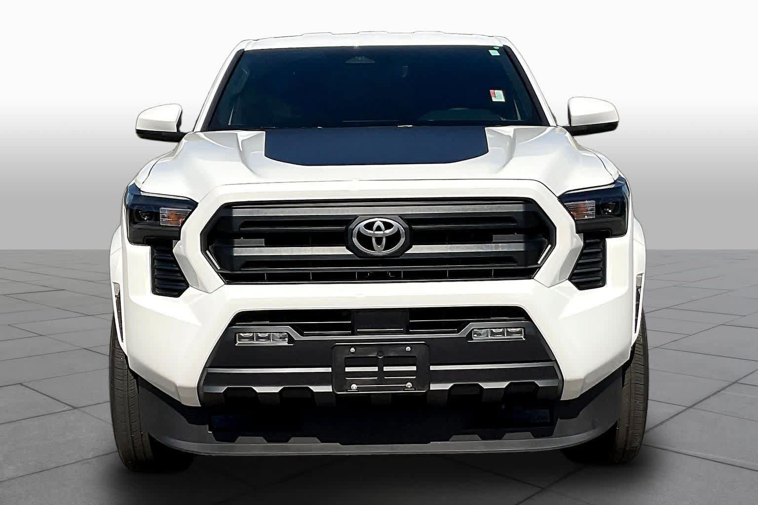 Used 2025 Toyota Tacoma SR5 RWD image 4