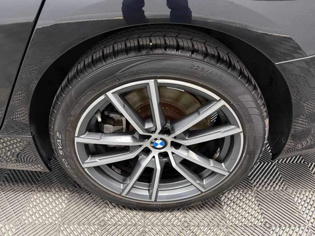 Used 2021 BMW 330i xDrive Sedan w/ Convenience Package AWD/4WD image 20